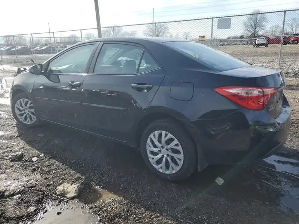 2T1BURHE5HC898646 2017 TOYOTA COROLLA - Image 2
