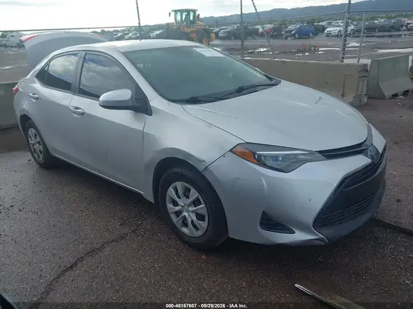 2T1BURHE5HC899067 2017 TOYOTA COROLLA - Image 1