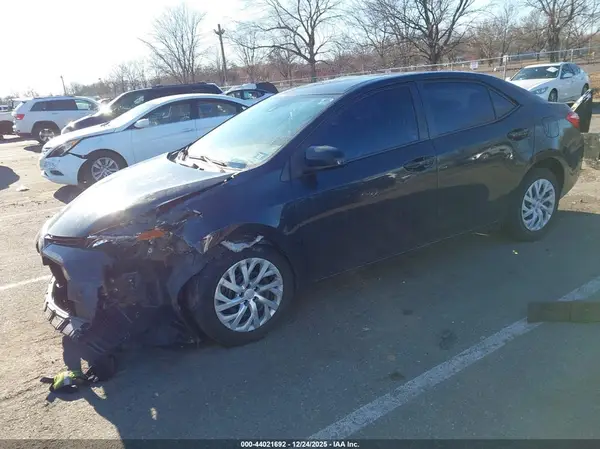 2T1BURHE5HC903151 2017 TOYOTA COROLLA - Image 2
