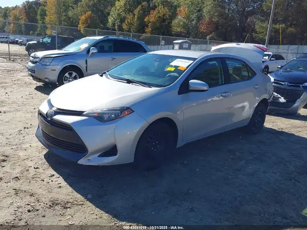 2T1BURHE5HC908642 2017 TOYOTA COROLLA - Image 2
