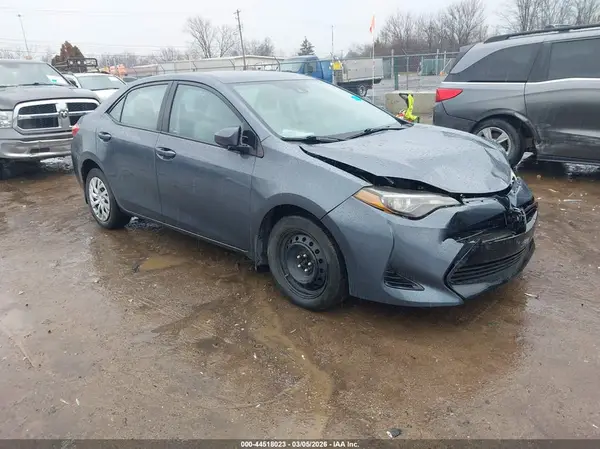2T1BURHE5HC930785 2017 TOYOTA COROLLA - Image 1