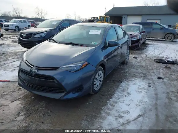 2T1BURHE5HC932679 2017 TOYOTA COROLLA - Image 2