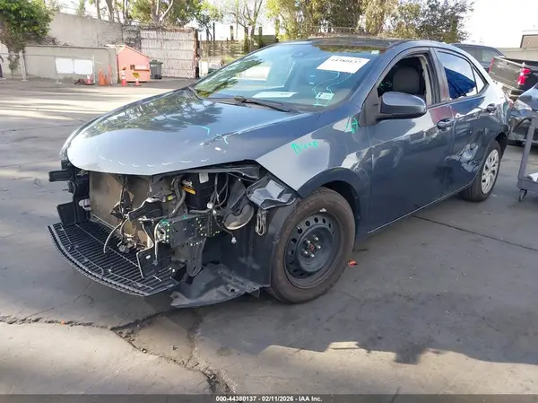 2T1BURHE5HC945416 2017 TOYOTA COROLLA - Image 2