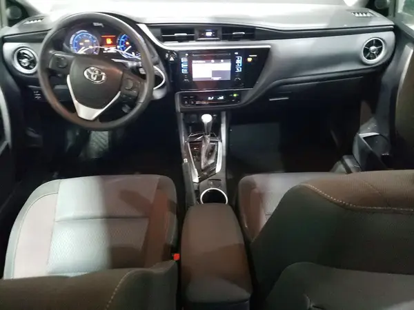 2T1BURHE5HC945710 2017 TOYOTA COROLLA - Image 8