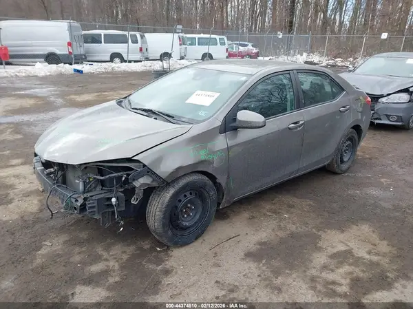 2T1BURHE5HC945819 2017 TOYOTA COROLLA - Image 2