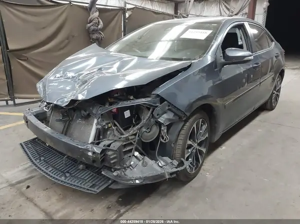 2T1BURHE5HC952785 2017 TOYOTA COROLLA - Image 2