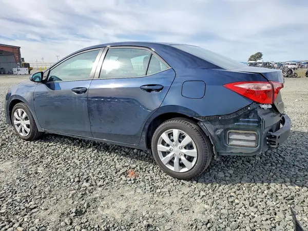 2T1BURHE5HC956853 2017 TOYOTA COROLLA - Image 2