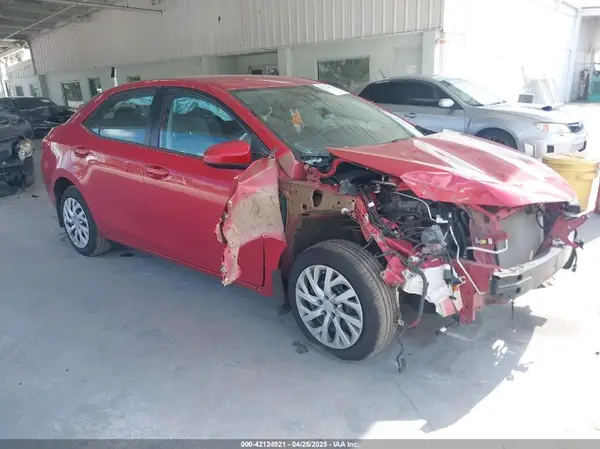 2T1BURHE5HC959719 2017 TOYOTA COROLLA - Image 1