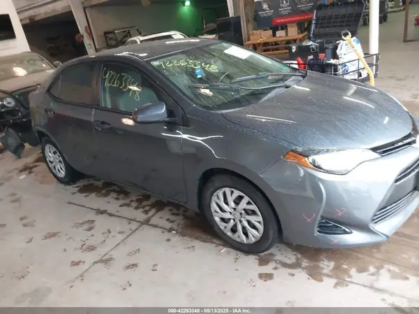 2T1BURHE5HC963270 2017 TOYOTA COROLLA - Image 1