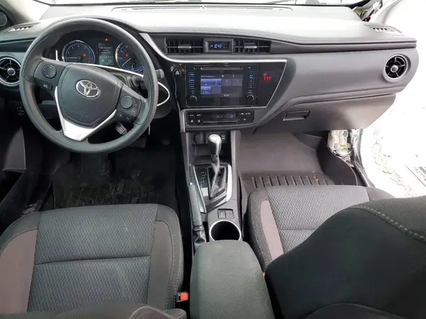 2T1BURHE5JC000679 2018 TOYOTA COROLLA - Image 8