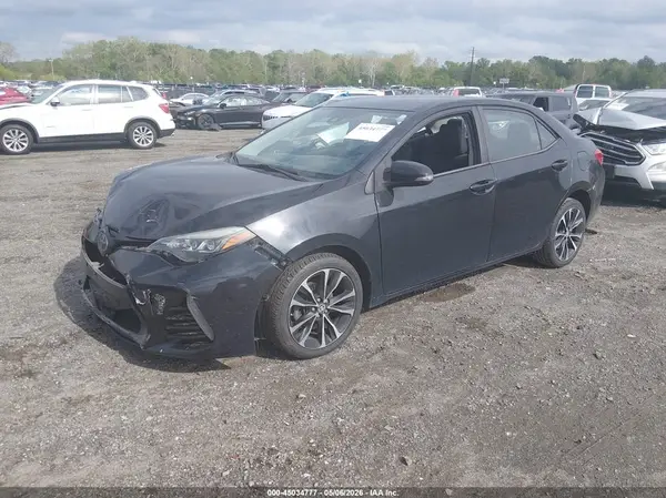 2T1BURHE5JC003887 2018 TOYOTA COROLLA - Image 2