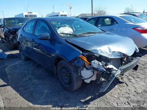 2T1BURHE5JC005140 2018 TOYOTA COROLLA - Image 1