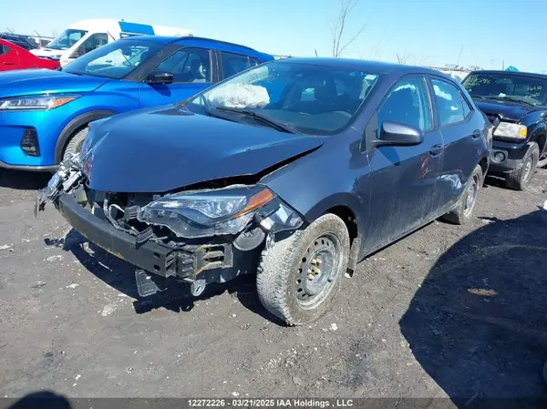 2T1BURHE5JC005140 2018 TOYOTA COROLLA - Image 2
