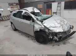 2T1BURHE5JC005963 2018 TOYOTA COROLLA