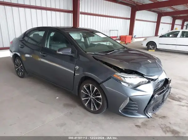 2T1BURHE5JC008295 2018 TOYOTA COROLLA - Image 1