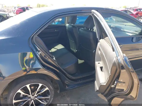2T1BURHE5JC008667 2018 TOYOTA COROLLA - Image 8