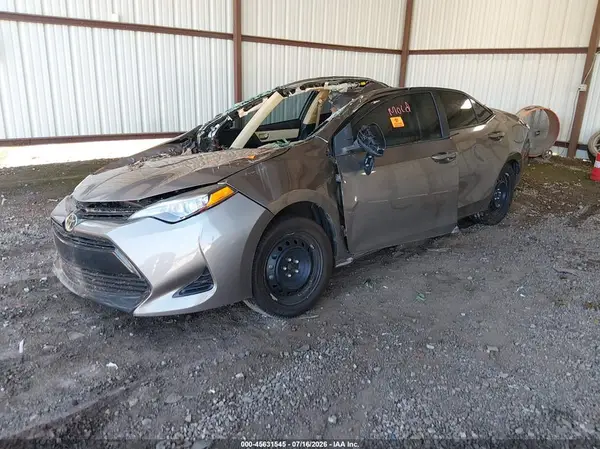 2T1BURHE5JC009477 2018 TOYOTA COROLLA - Image 2