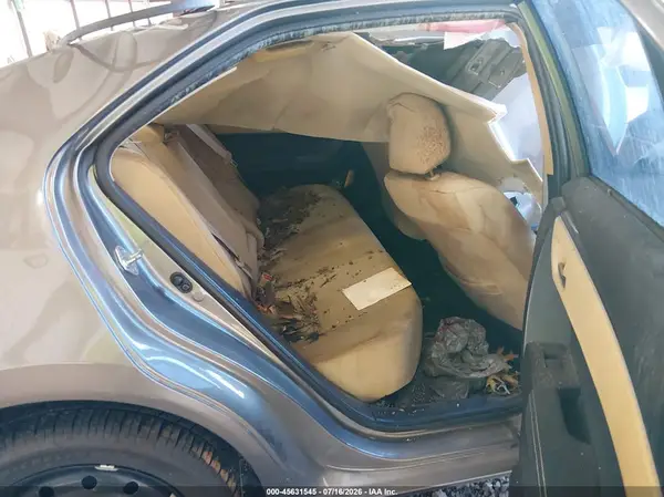 2T1BURHE5JC009477 2018 TOYOTA COROLLA - Image 8