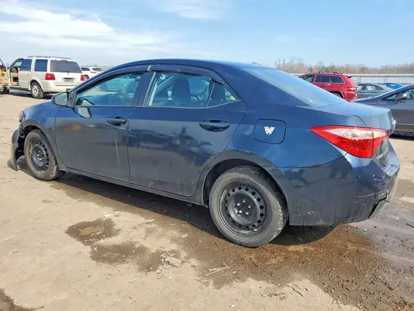 2T1BURHE5JC009821 2018 TOYOTA COROLLA - Image 2