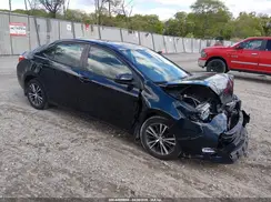 2T1BURHE5JC017126 2018 TOYOTA COROLLA