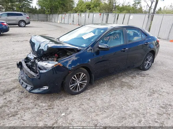2T1BURHE5JC017126 2018 TOYOTA COROLLA - Image 2