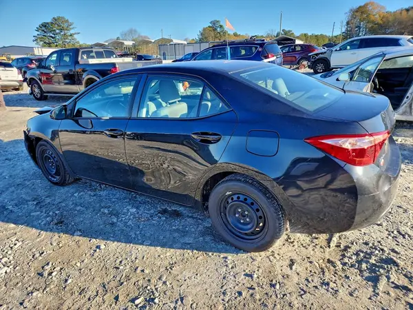 2T1BURHE5JC017319 2018 TOYOTA COROLLA - Image 2