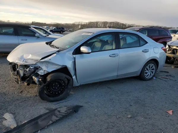 2T1BURHE5JC018910 2018 TOYOTA COROLLA - Image 1
