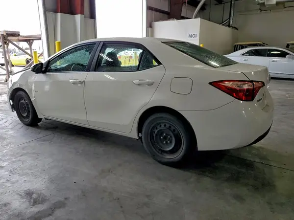 2T1BURHE5JC019426 2018 TOYOTA COROLLA - Image 2