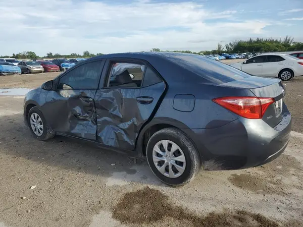 2T1BURHE5JC022889 2018 TOYOTA COROLLA - Image 2