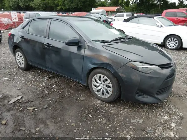2T1BURHE5JC025517 2018 TOYOTA COROLLA - Image 1