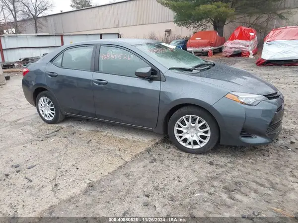 2T1BURHE5JC028093 2018 TOYOTA COROLLA - Image 1