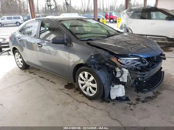 2T1BURHE5JC028434 2018 TOYOTA COROLLA - Image 1