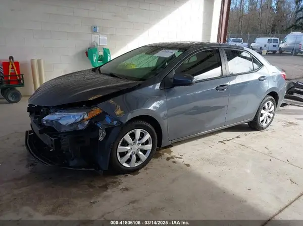 2T1BURHE5JC028434 2018 TOYOTA COROLLA - Image 2