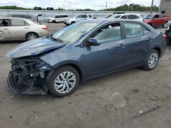 2T1BURHE5JC028675 2018 TOYOTA COROLLA - Image 1