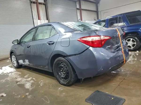 2T1BURHE5JC032628 2018 TOYOTA COROLLA - Image 2