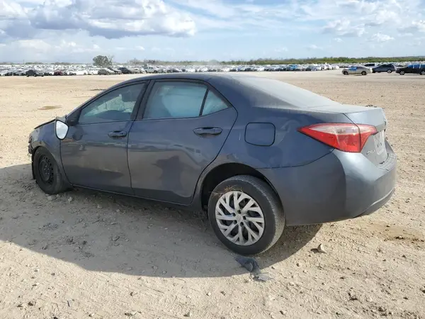 2T1BURHE5JC035805 2018 TOYOTA COROLLA - Image 2