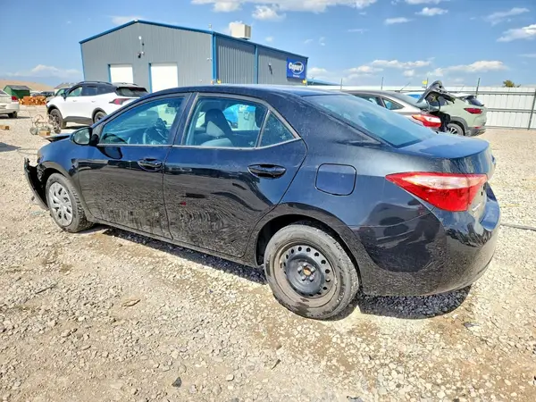 2T1BURHE5JC035898 2018 TOYOTA COROLLA - Image 2