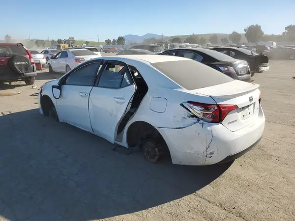 2T1BURHE5JC040731 2018 TOYOTA COROLLA - Image 2