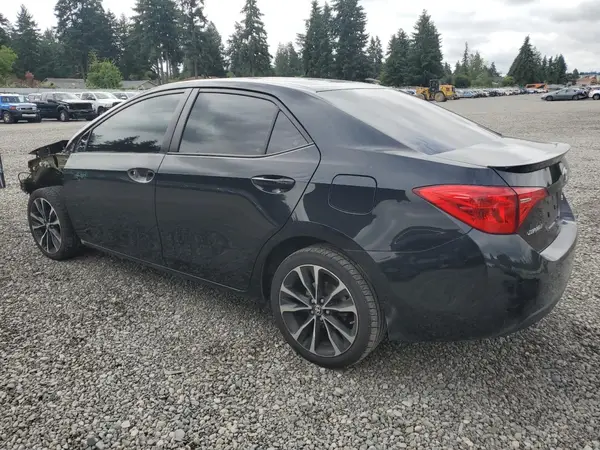 2T1BURHE5JC041863 2018 TOYOTA COROLLA - Image 2
