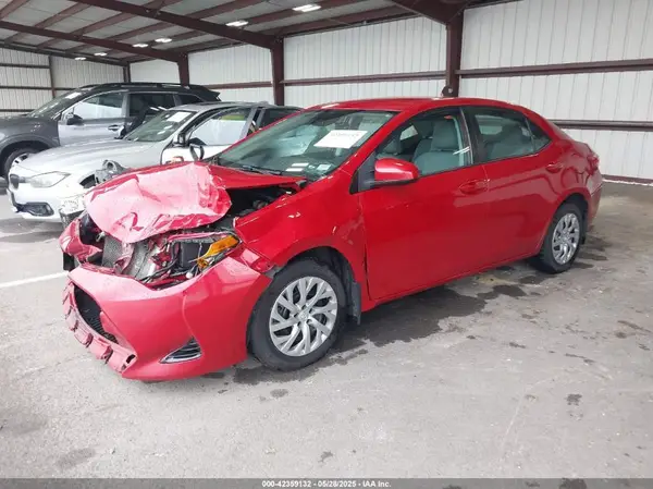 2T1BURHE5JC046450 2018 TOYOTA COROLLA - Image 2