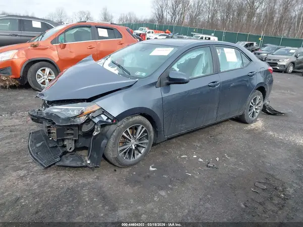 2T1BURHE5JC046609 2018 TOYOTA COROLLA - Image 2