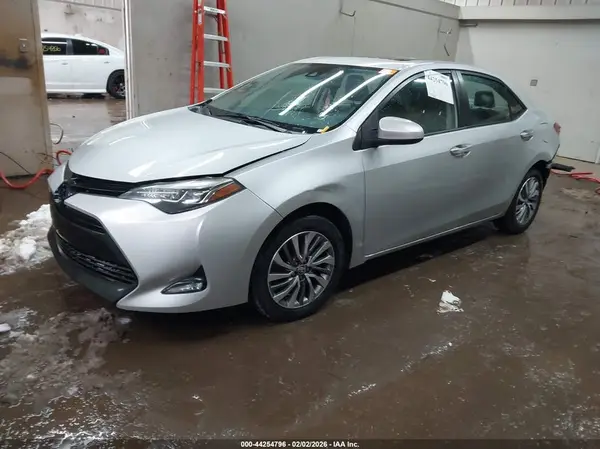 2T1BURHE5JC046688 2018 TOYOTA COROLLA - Image 2