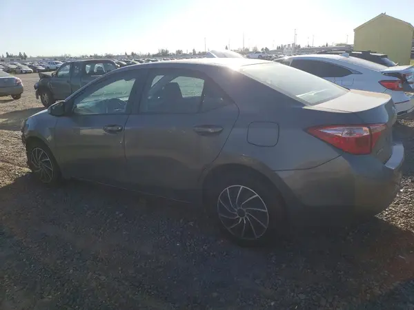 2T1BURHE5JC047274 2018 TOYOTA COROLLA - Image 2