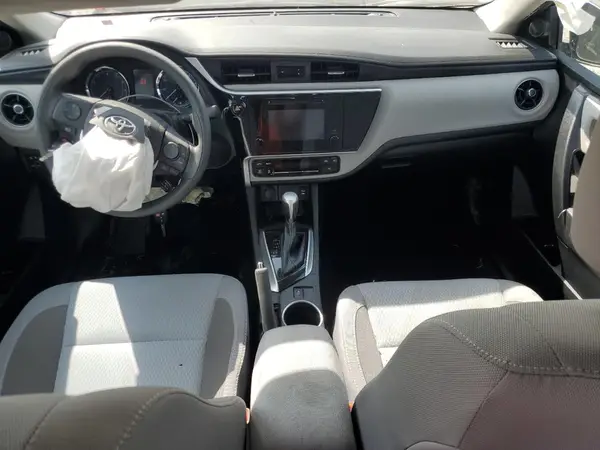 2T1BURHE5JC050515 2018 TOYOTA COROLLA - Image 8