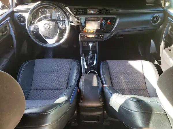 2T1BURHE5JC050790 2018 TOYOTA COROLLA - Image 8
