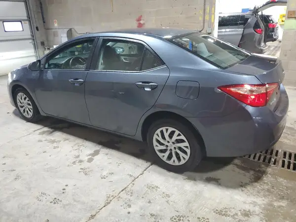 2T1BURHE5JC051597 2018 TOYOTA COROLLA - Image 2