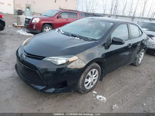 2T1BURHE5JC054113 2018 TOYOTA COROLLA - Image 2