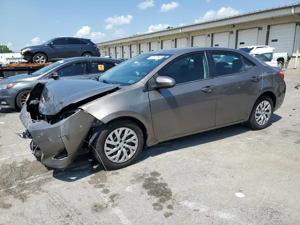 2T1BURHE5JC055696 2018 TOYOTA COROLLA - Image 1