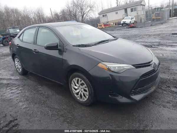 2T1BURHE5JC056055 2018 TOYOTA COROLLA - Image 1