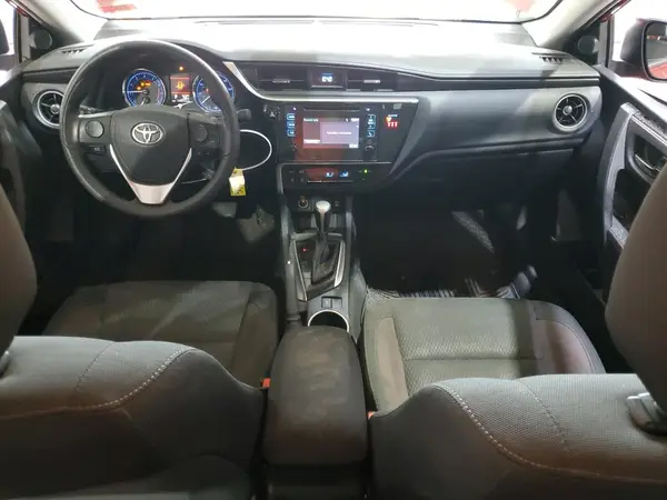 2T1BURHE5JC056556 2018 TOYOTA COROLLA - Image 8